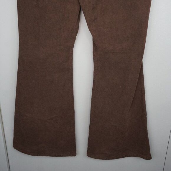 New AG Angeline Corduroy Mid Rise Flare Jeans in Sulfur Bitter Chocolate sz 33 - Picture 13 of 16